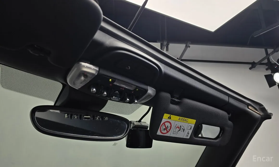 Фото 19 - Mini Cooper Convertible