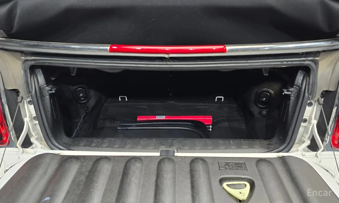 Фото 20 - Mini Cooper Convertible