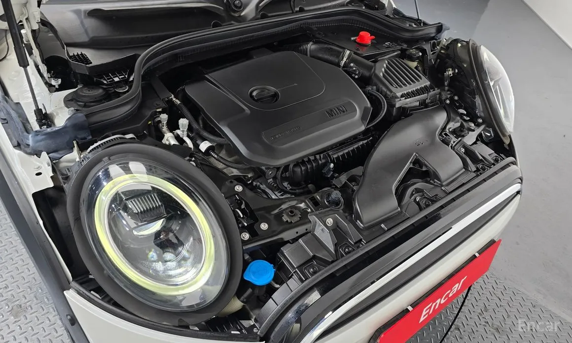 Фото 6 - Mini Cooper Convertible