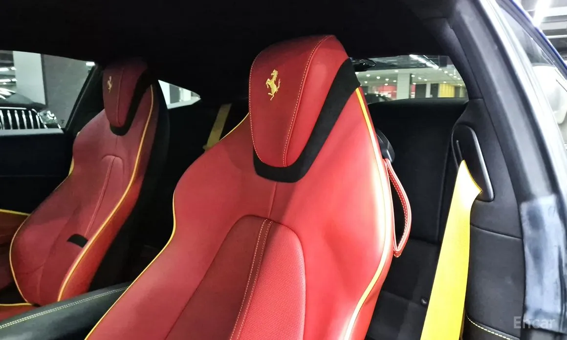 Фото 10 - Ferrari Roma