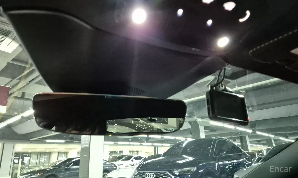 Фото 17 - Ferrari Roma