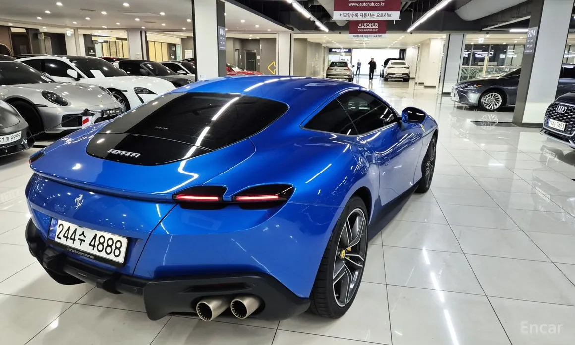 Фото 4 - Ferrari Roma