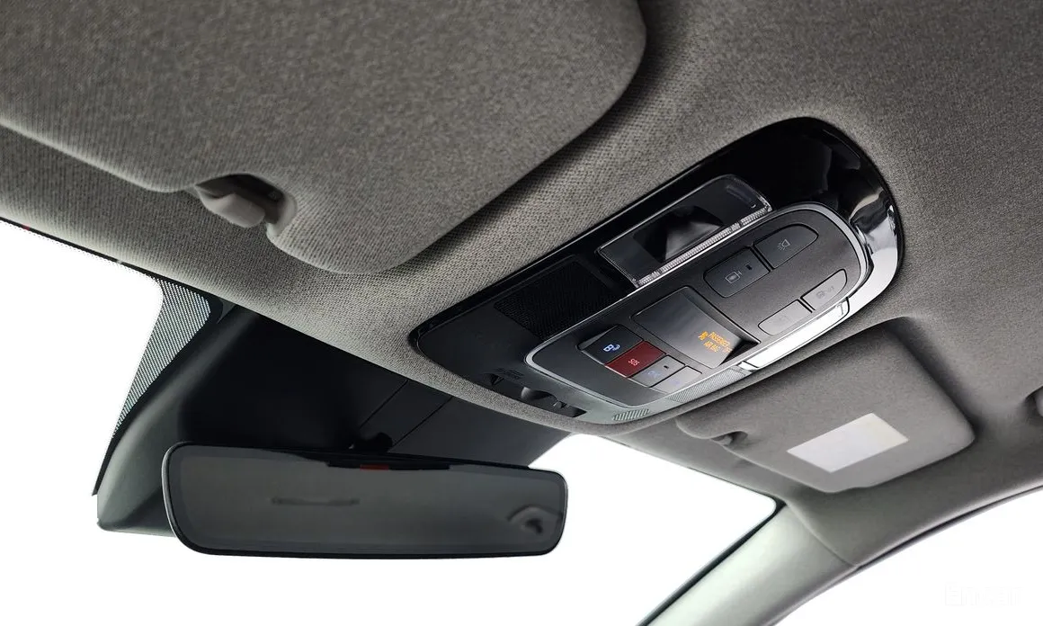 Фото 19 - Hyundai Sonata