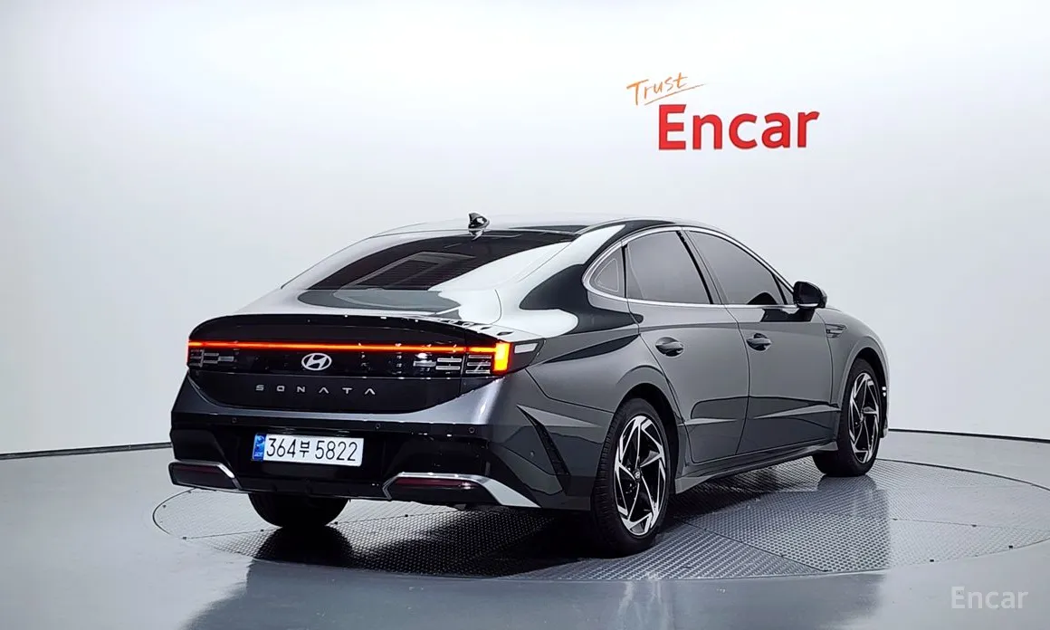 Фото 2 - Hyundai Sonata