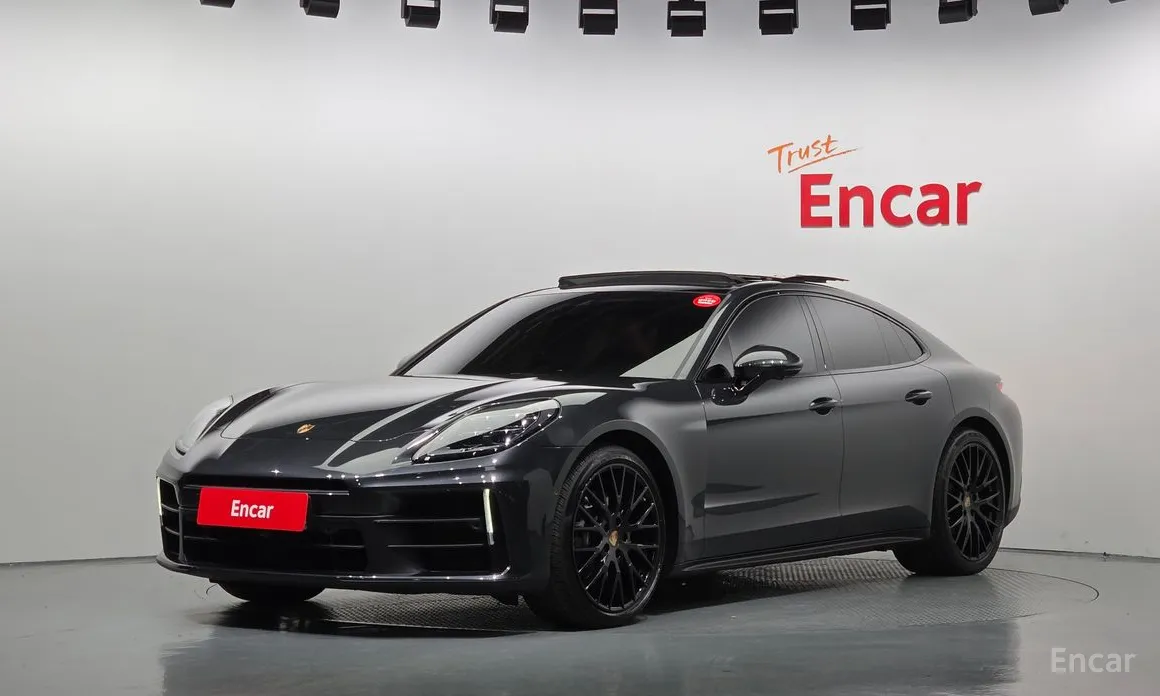 Фото 1 - Porsche Panamera