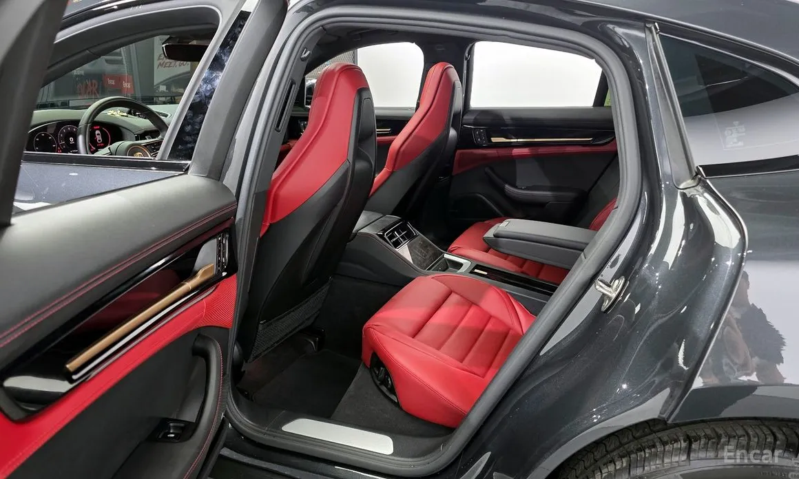 Фото 11 - Porsche Panamera