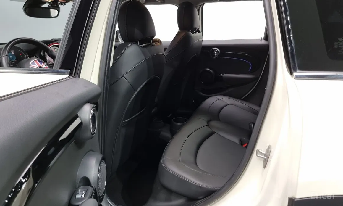 Фото 12 - Mini Cooper