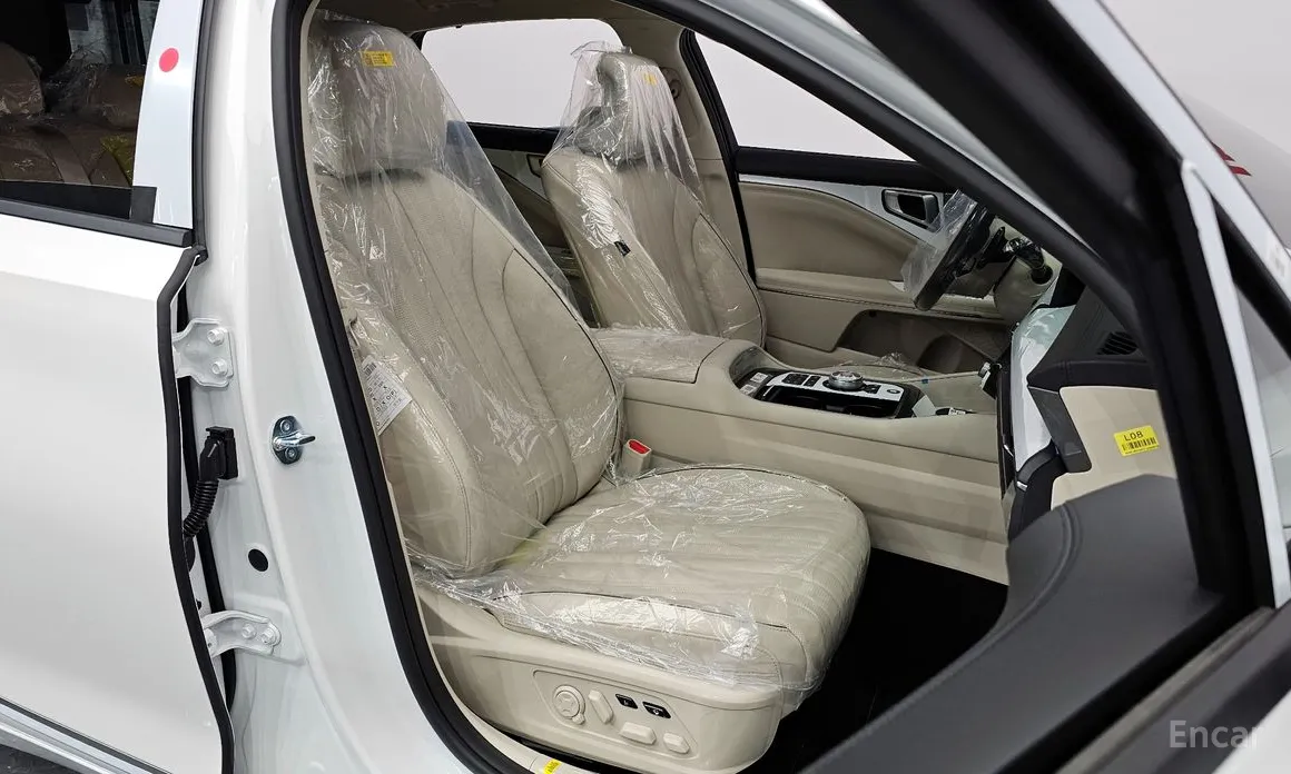 Фото 10 - Kia K8