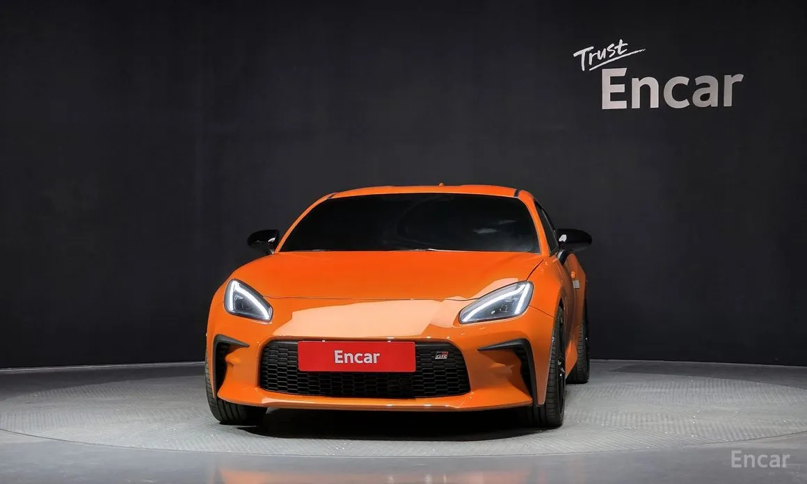 Фото 3 - Toyota 86