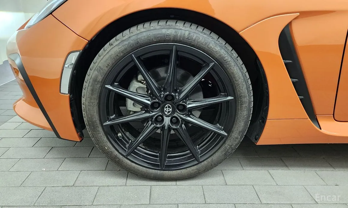 Фото 5 - Toyota 86