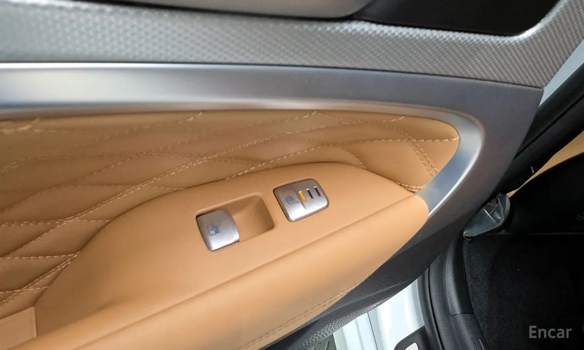 صورة 19 - Genesis G70