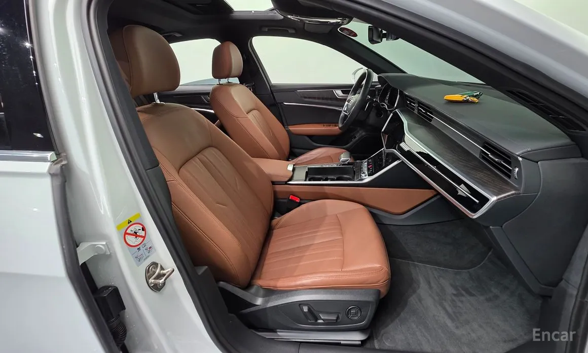 Фото 10 - Audi A6