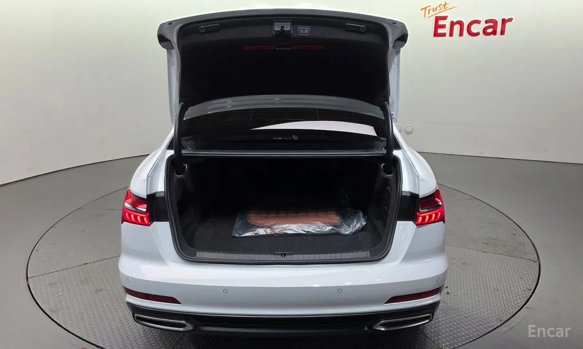 Фото 20 - Audi A6