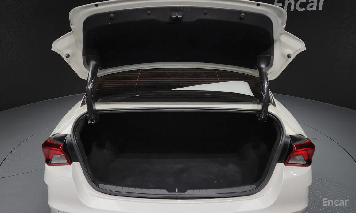 Фото 20 - Kia K5