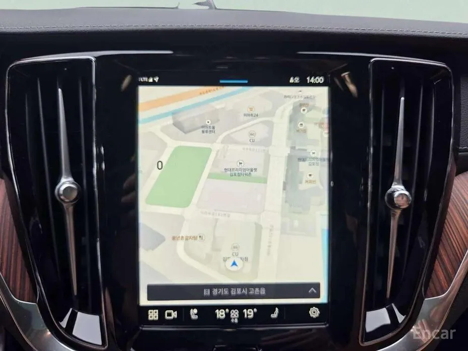 Фото 10 - Volvo V60