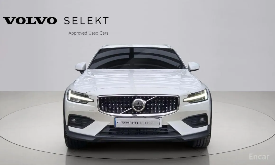 Фото 2 - Volvo V60