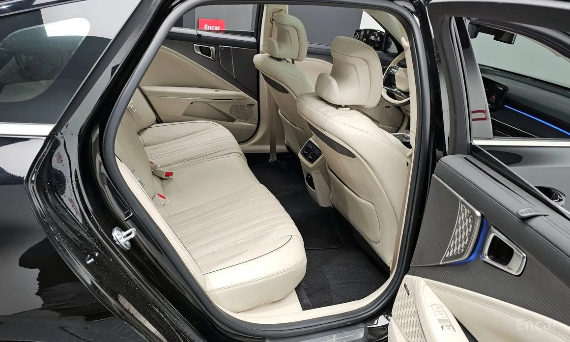 Фото 12 - Kia K8