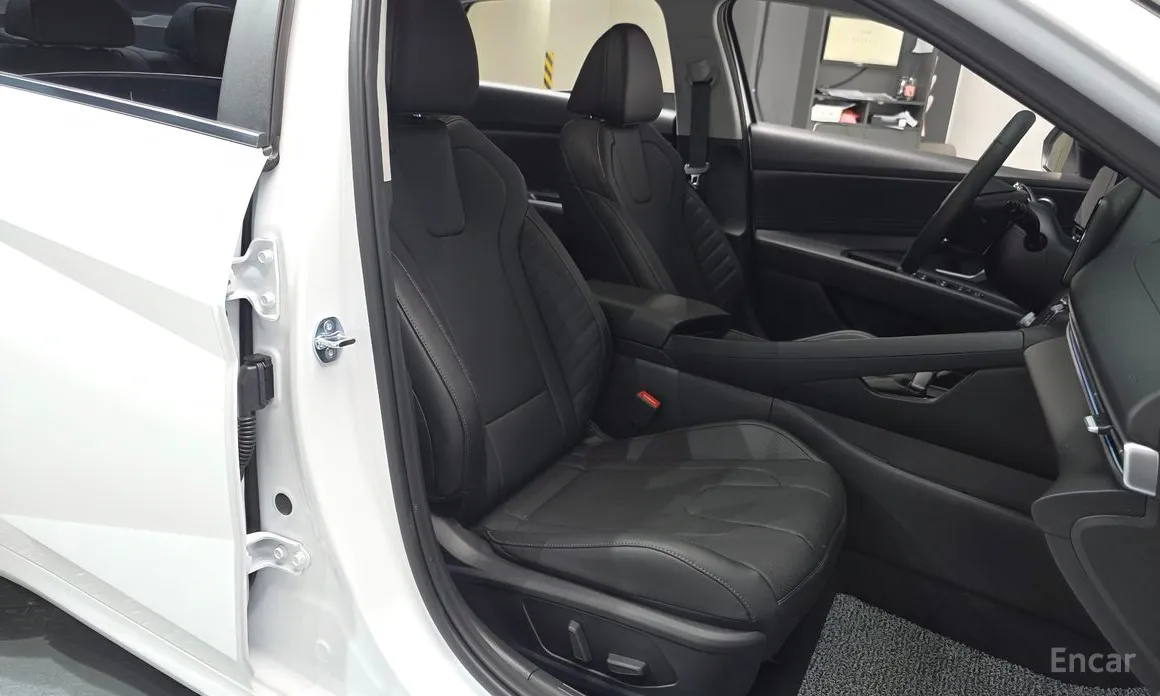 Фото 10 - Hyundai Avante