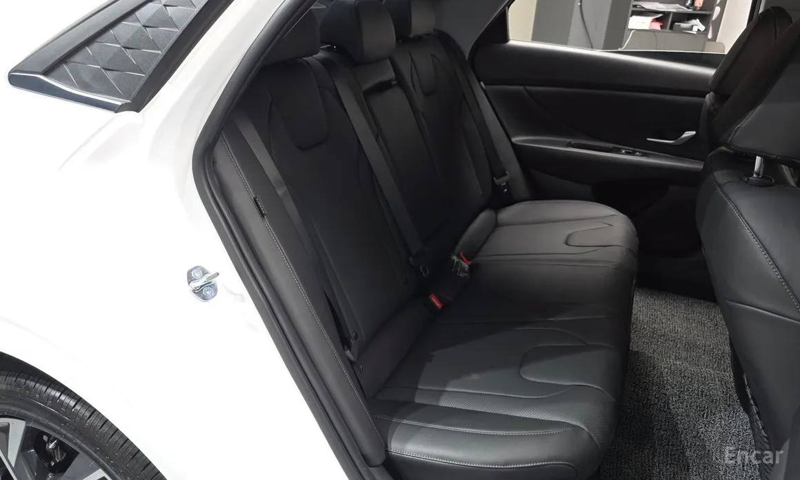 Фото 12 - Hyundai Avante