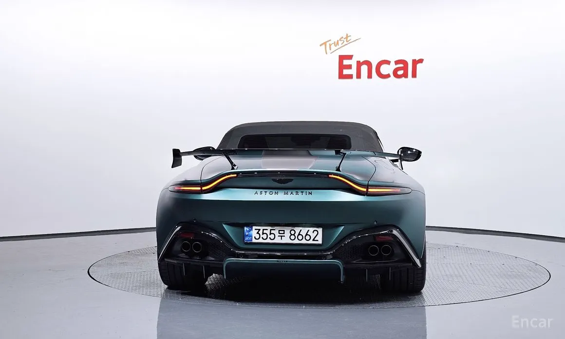 Фото 4 - Aston Martin Vantage