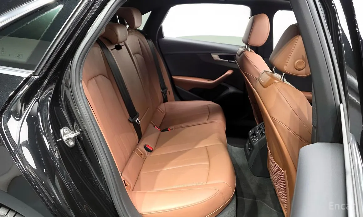 Фото 12 - Audi A4