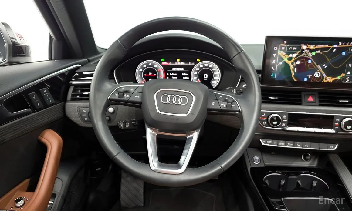 Фото 13 - Audi A4