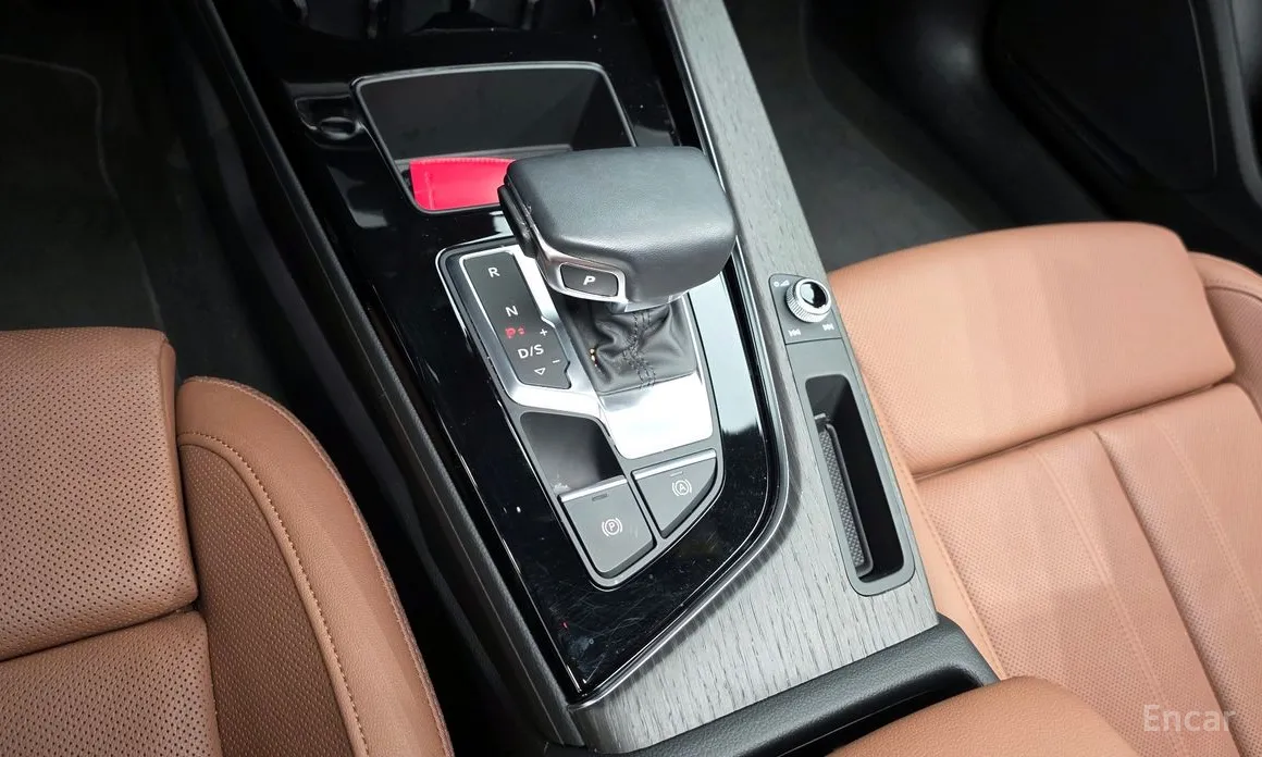 Фото 9 - Audi A4