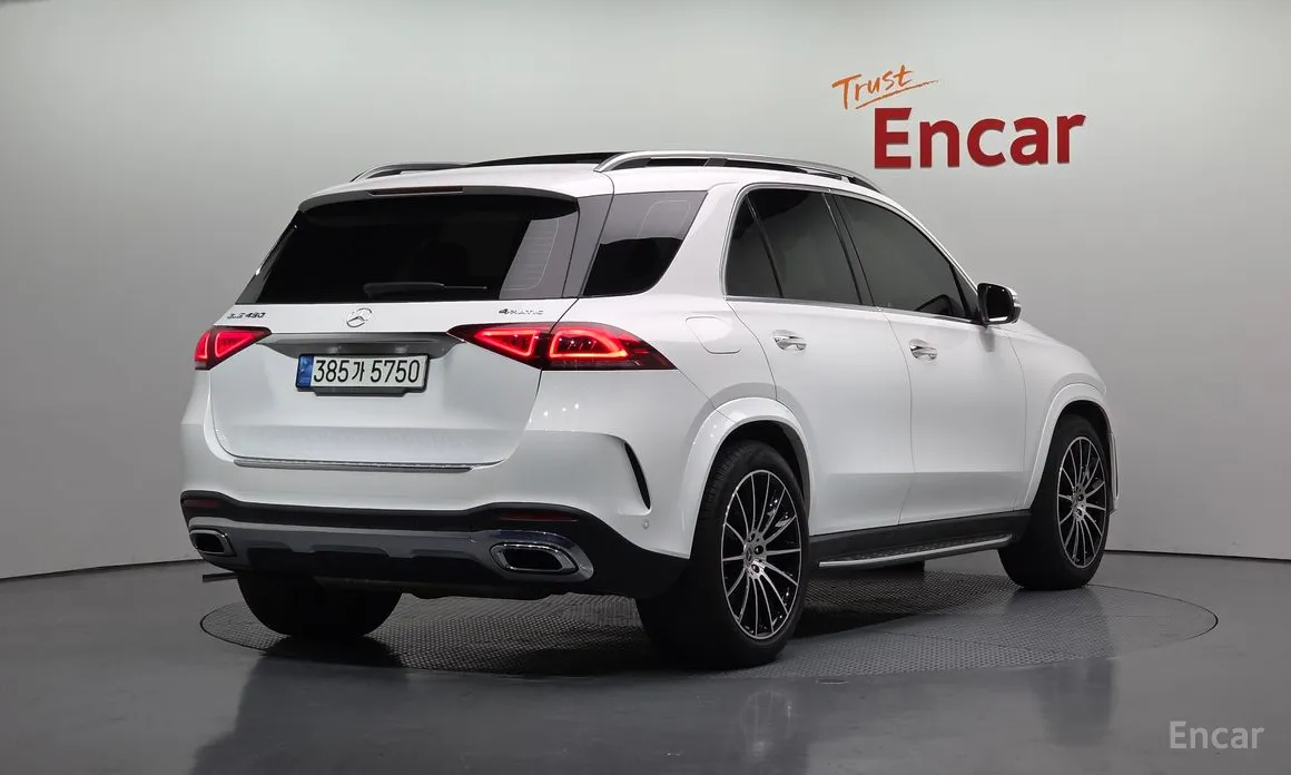 Фото 2 - Mercedes-Benz GLE-Class