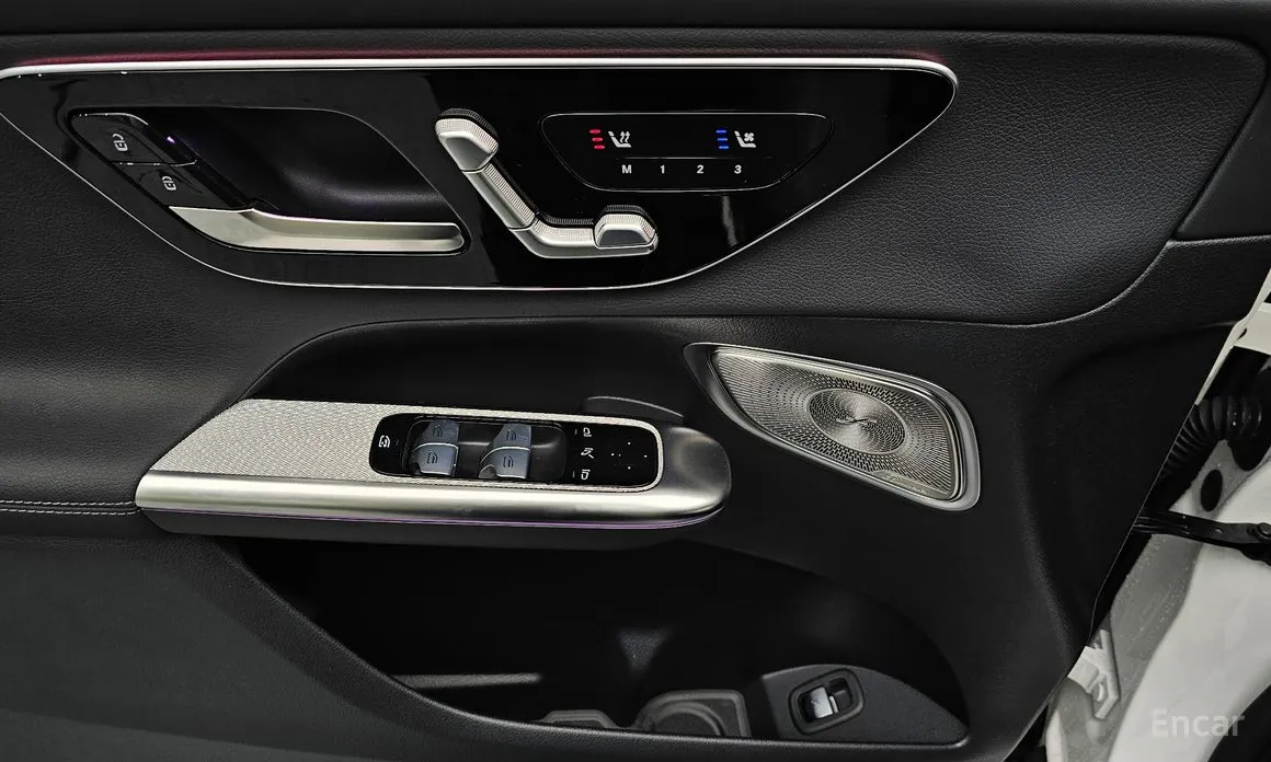 Фото 19 - Mercedes-Benz GLC-Class