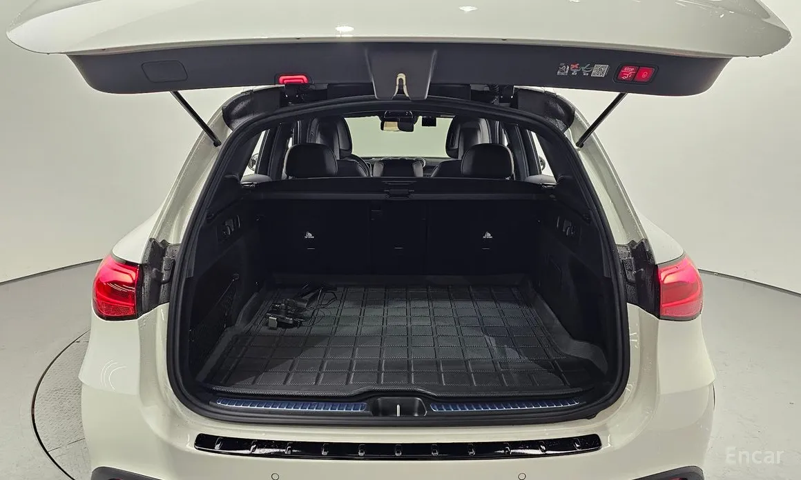 Фото 20 - Mercedes-Benz GLC-Class