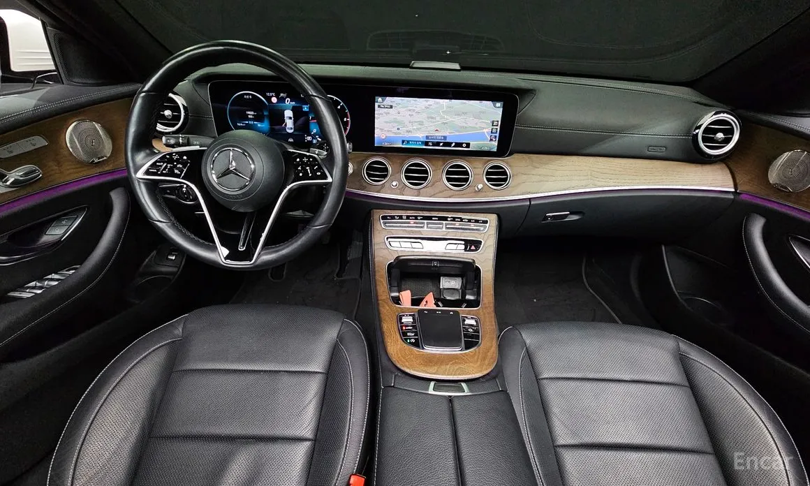 Фото 7 - Mercedes-Benz E-Class