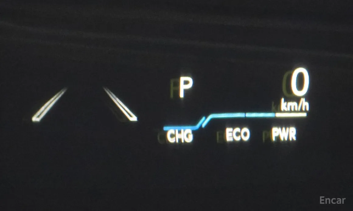 Фото 18 - Lexus ES