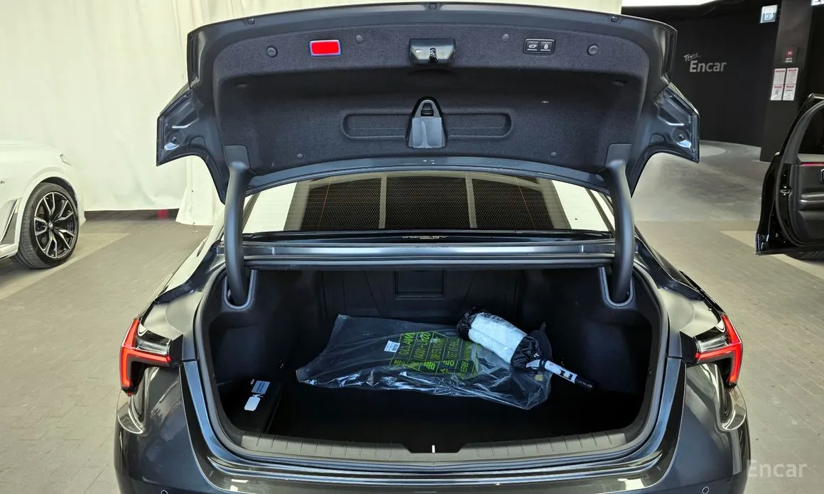 Фото 20 - Kia K8