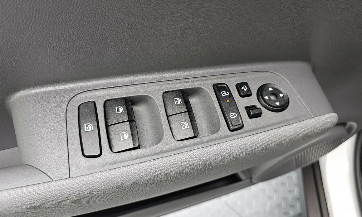 Фото 14 - Hyundai Casper