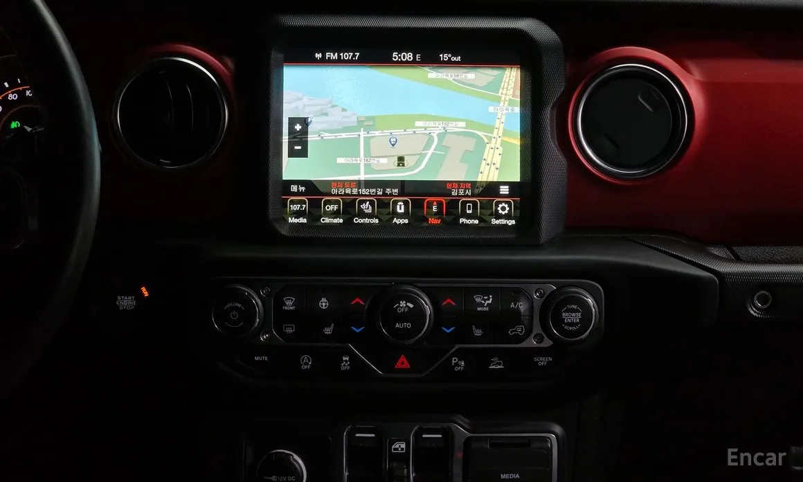 Фото 14 - Jeep Wrangler