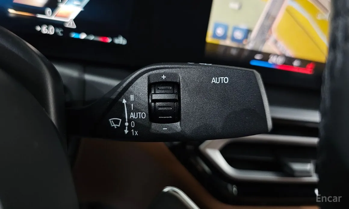 Photo 18 - BMW 3 Series