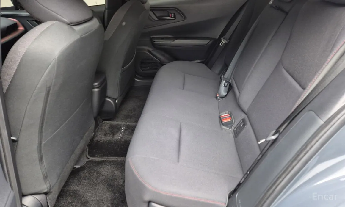 Фото 11 - Toyota Prius