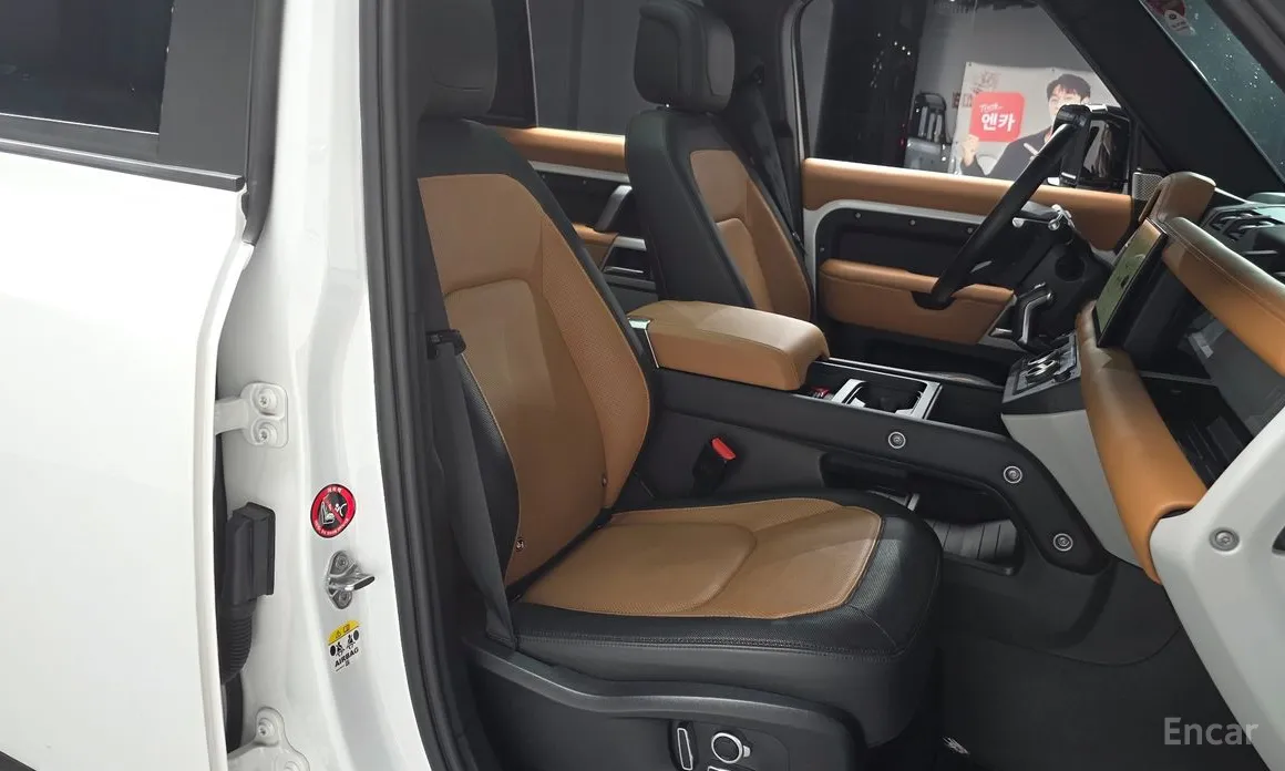 Фото 10 - Land Rover Defender