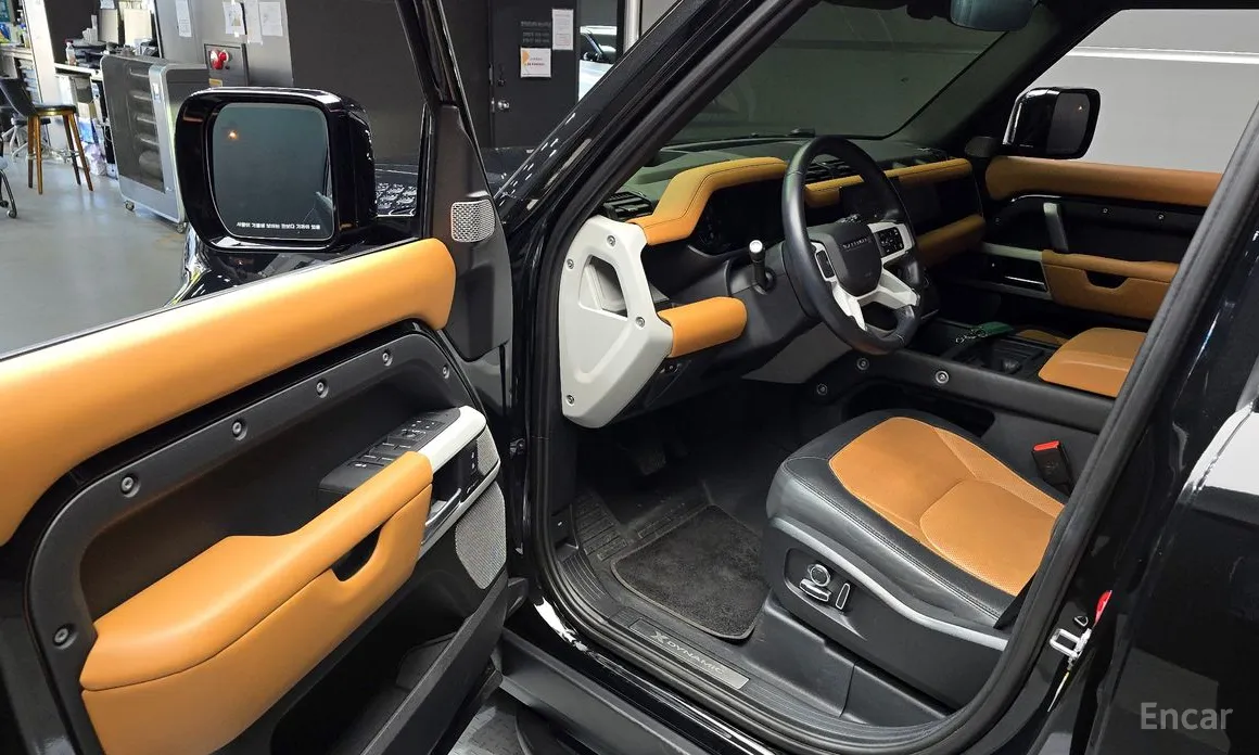 Фото 10 - Land Rover Defender