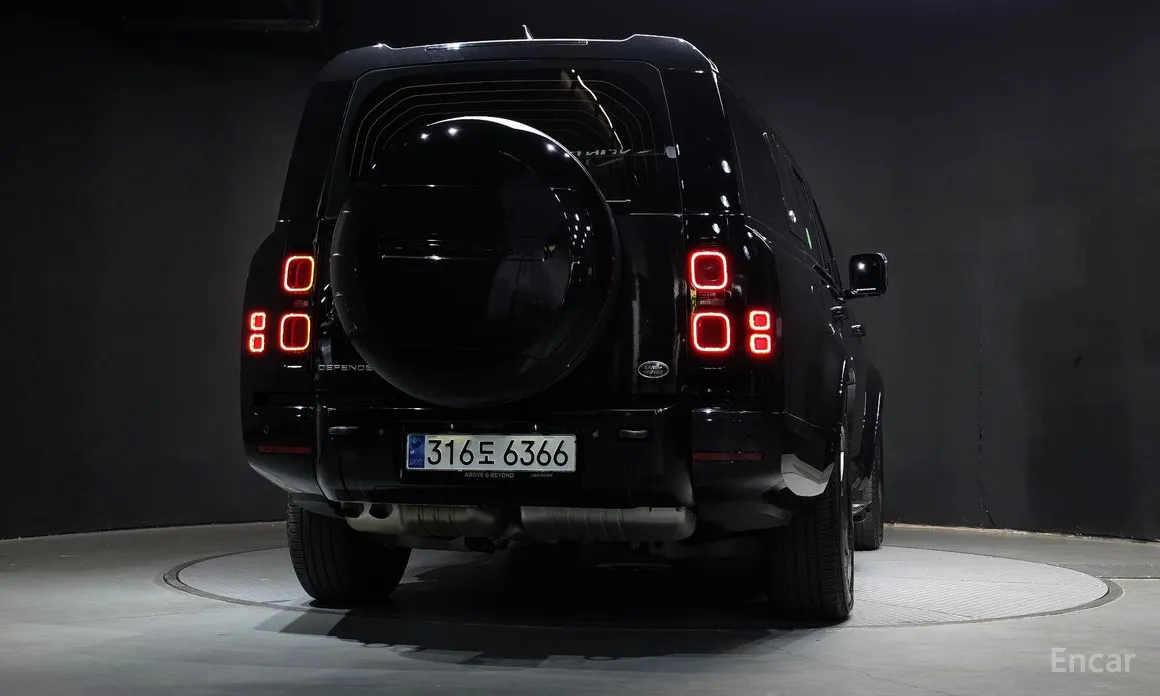 Фото 4 - Land Rover Defender