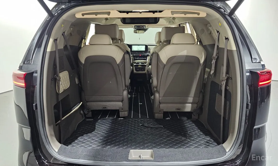 Фото 20 - Kia Carnival