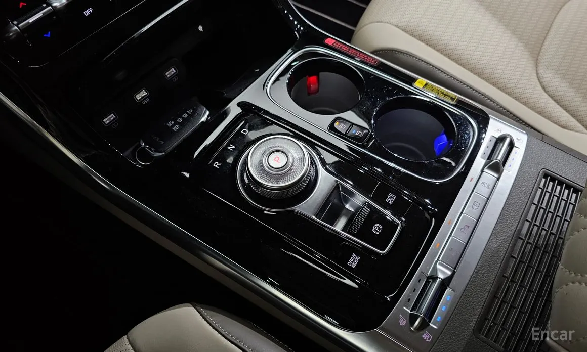 Фото 9 - Kia Carnival