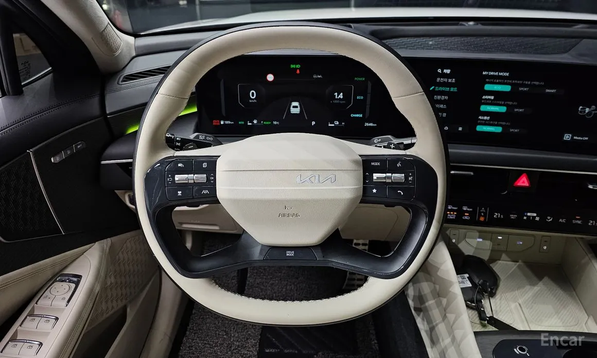 Фото 14 - Kia K8