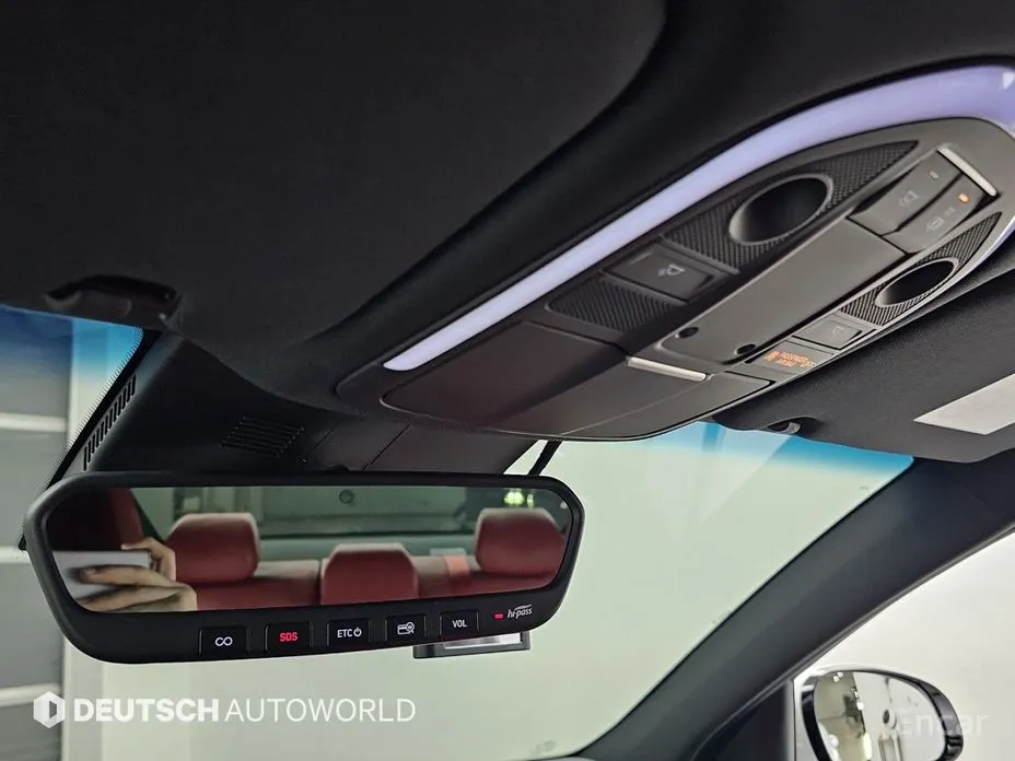 Фото 19 - Genesis G70