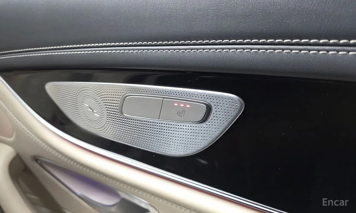 Фото 19 - Mercedes-Benz AMG GT