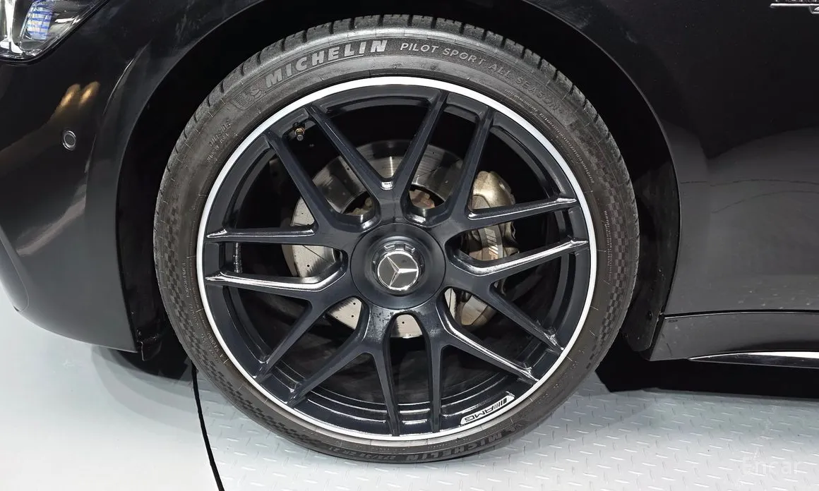 Фото 5 - Mercedes-Benz AMG GT