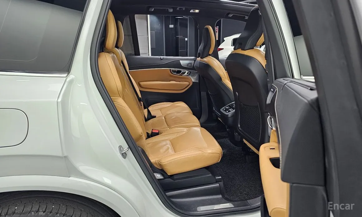 Photo 12 - Volvo XC90