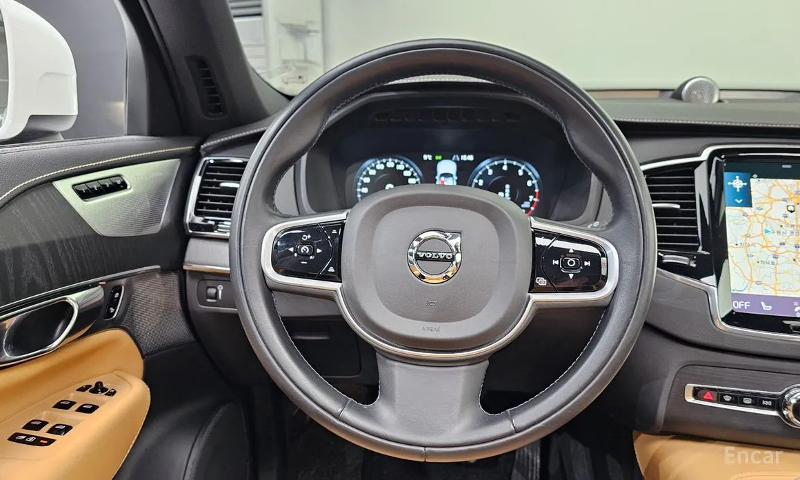 Photo 13 - Volvo XC90