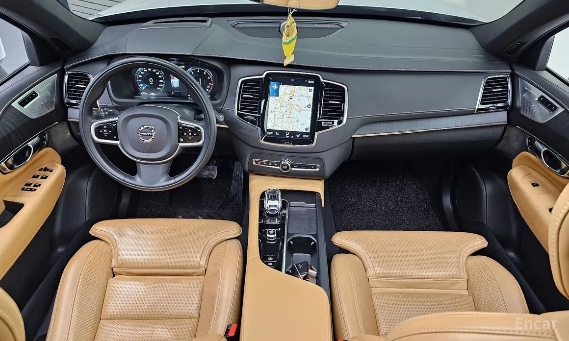 Photo 7 - Volvo XC90