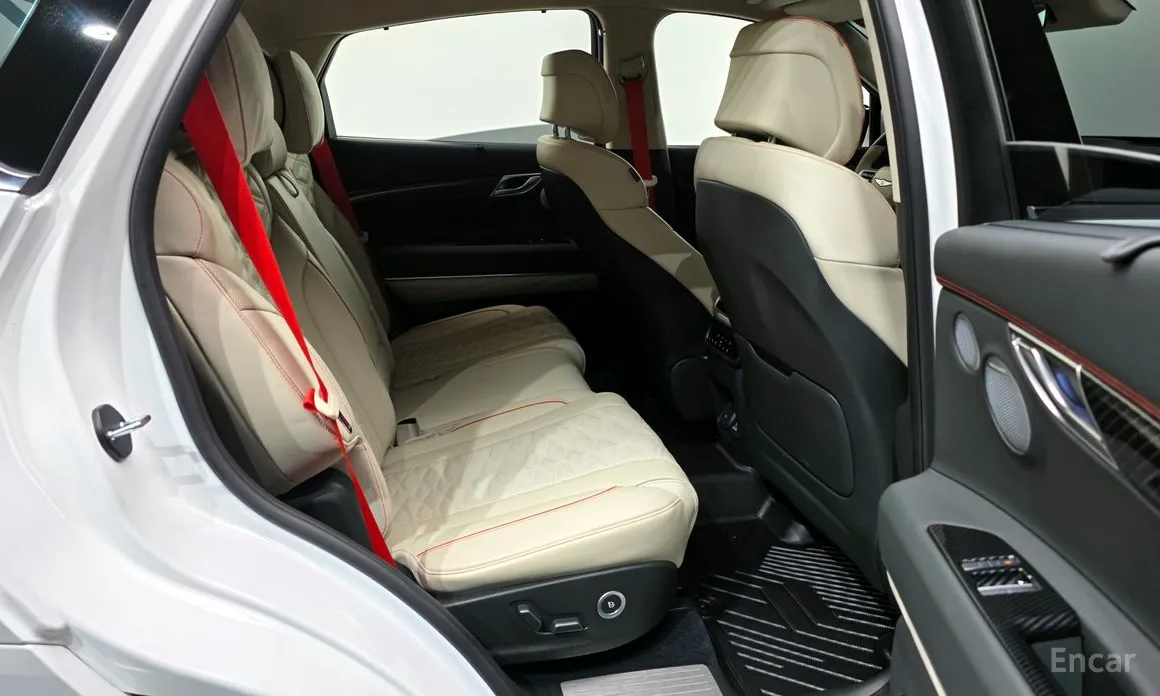 Фото 12 - Genesis GV80